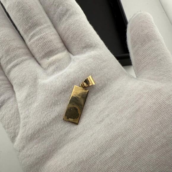 14KT Yellow Gold Single Initial Hawaiian Pendant Hand Carved Plumeria Letter T - Picture 4 of 9